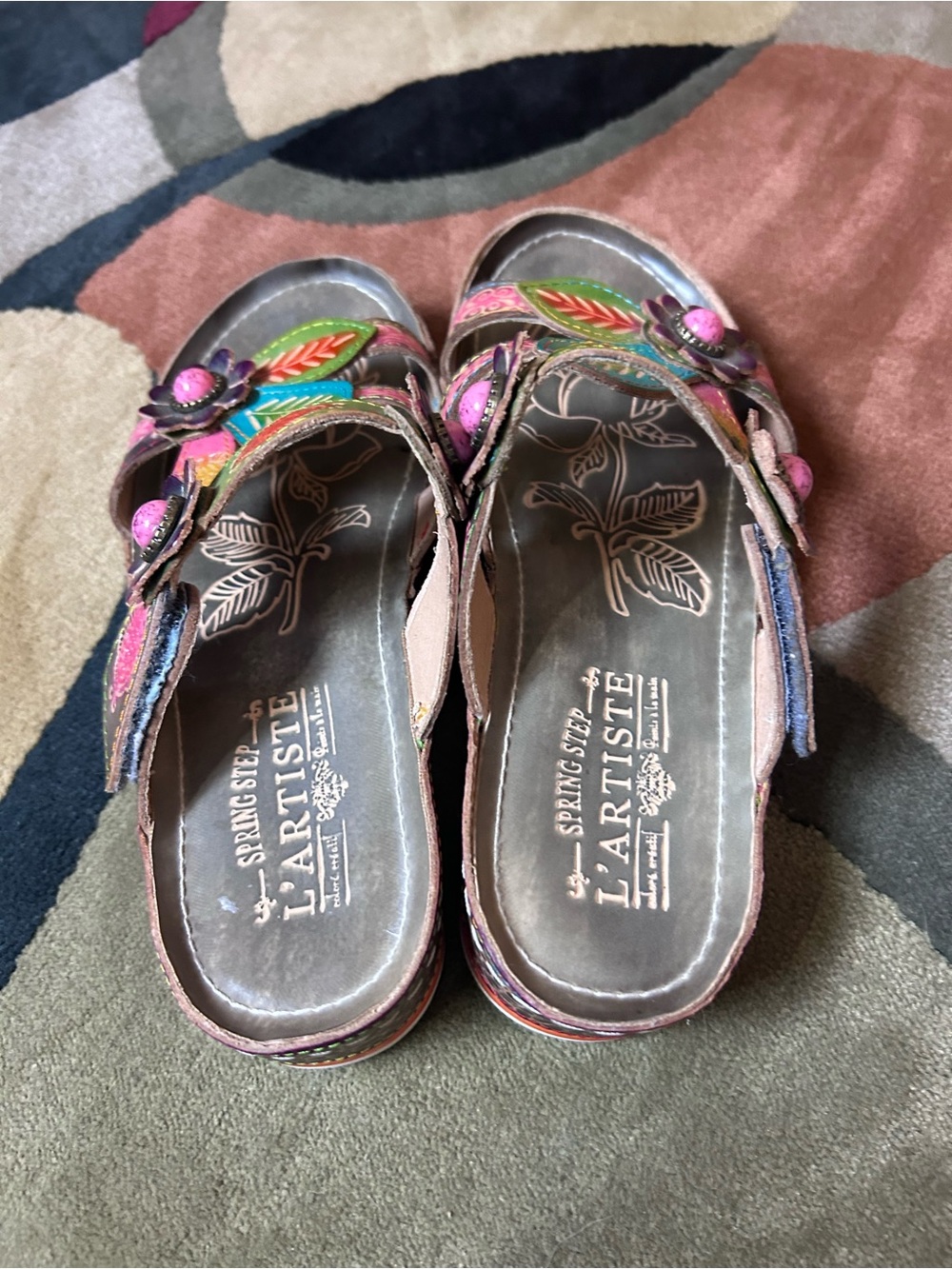 L'Artiste Women’s Multicolor Floral Leather Sandals - Picture 11 of 11